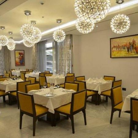 אבוג'ה Room In Lodge - The Envoy Hotel And Suites מראה חיצוני תמונה