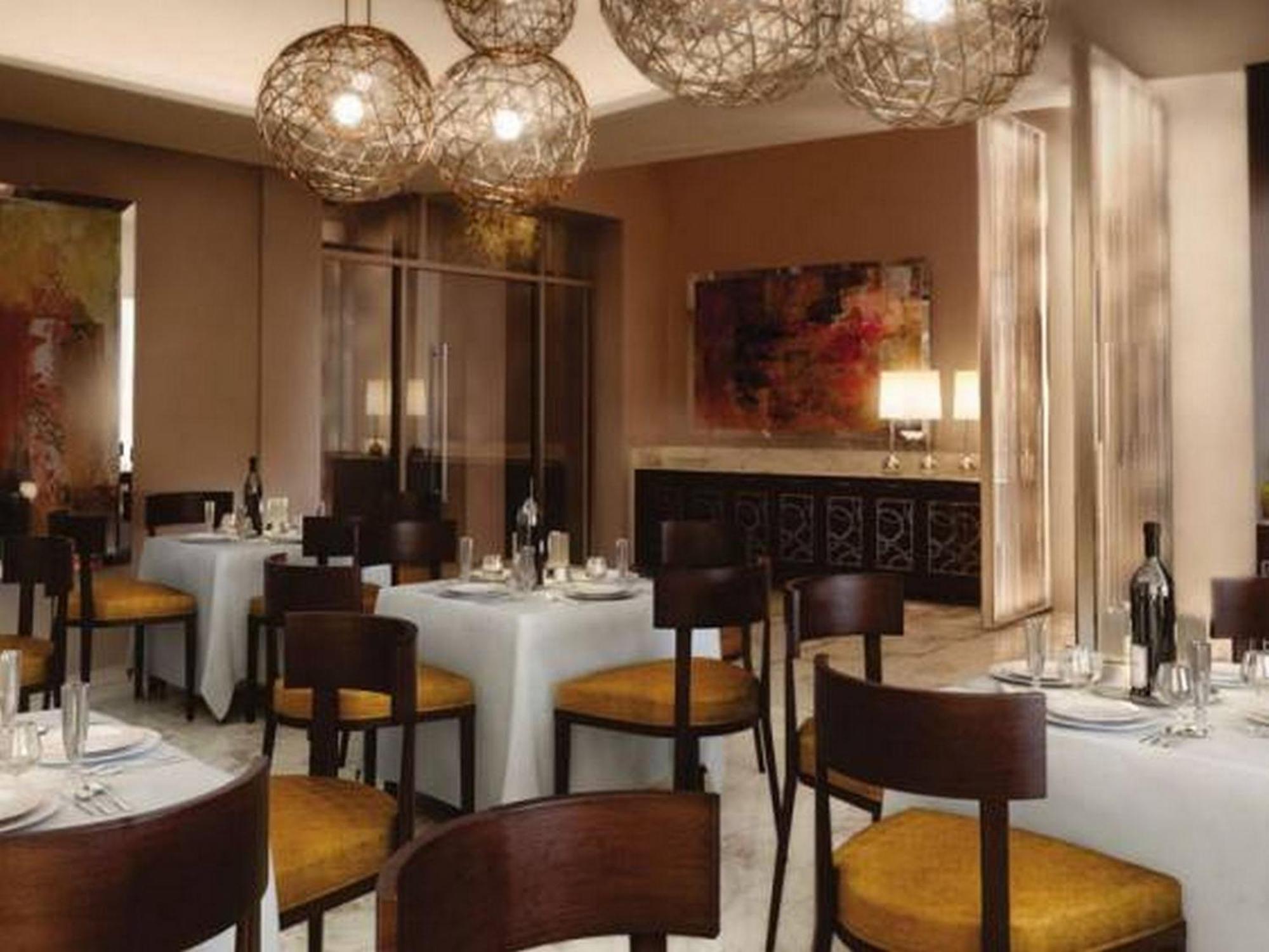 אבוג'ה Room In Lodge - The Envoy Hotel And Suites מראה חיצוני תמונה